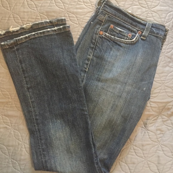 🌟👖 Step into style with these Classic Bootleg Lucky Jeans! Size 4👖🌟 - Picture 2 of 8